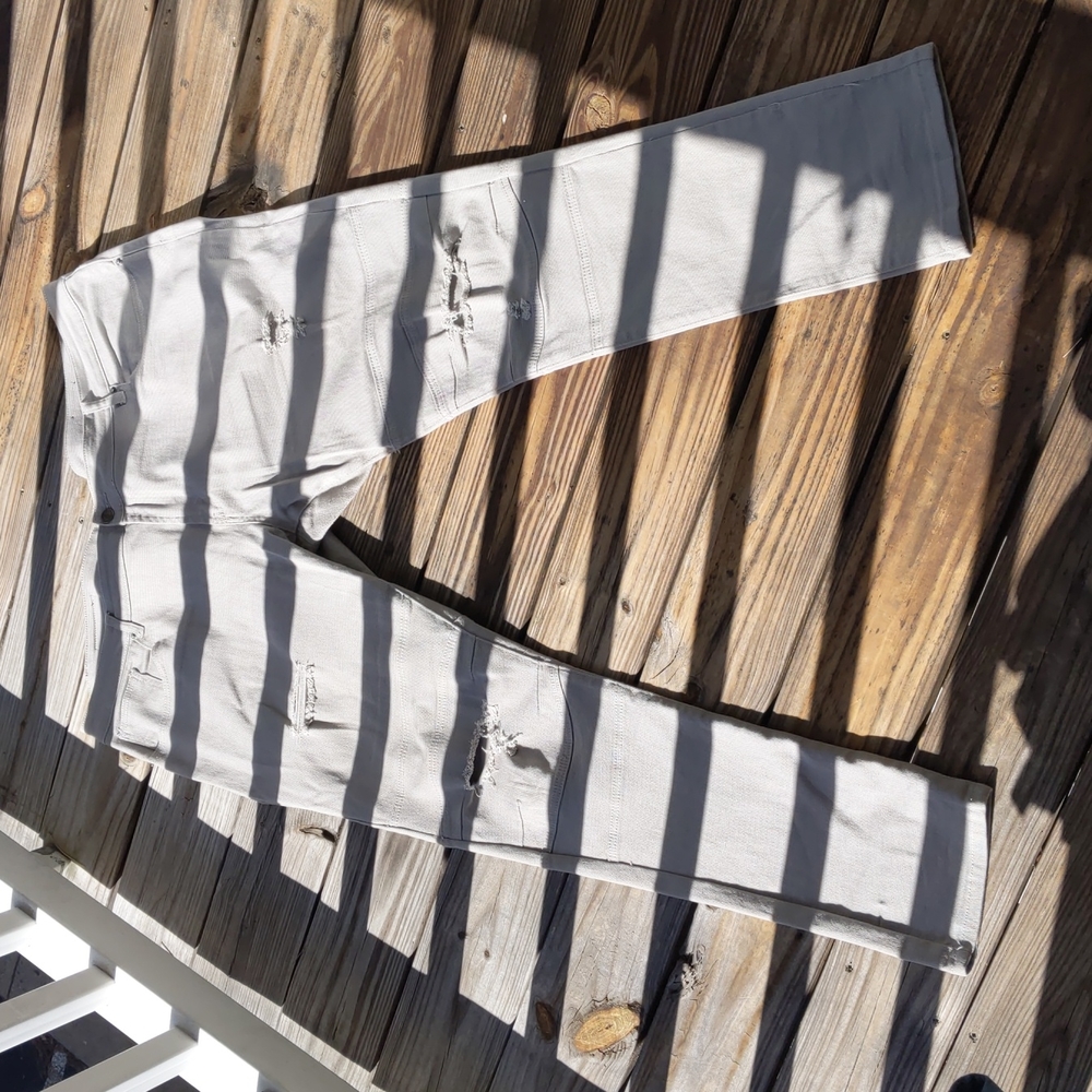 Khaki distressed jeans